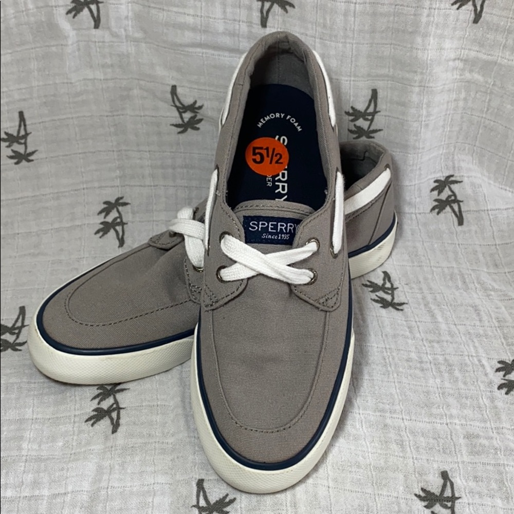 Sperry Women’s boat shoe memory foam crest 5.5
